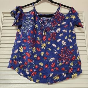 Gloria - Floral Lightweight Short-Sleeve Cold-Shoulder Top With Keyhole Detail